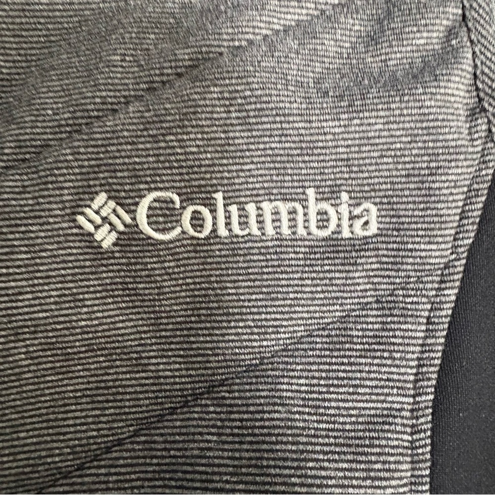 Columbia Gray and Black Women's Vest - Picture 3 of 7